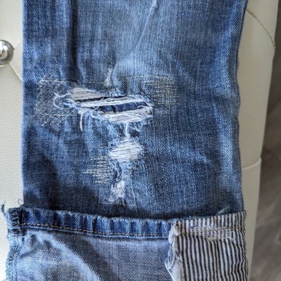 #191 WHBM Jeans Size 4S - Capri Pants (Striped cuffs and Metallic Thread) - Picture 3 of 4